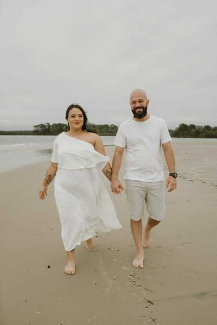 YASMIN E ADEMIR - PRÉ WEDDING NA PRAIA DA BARRA DO SAÍ EM GUARATUBA PR